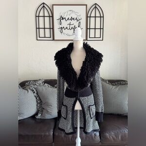 Vintage Y2K Romeo & Juliet Couture Duster Sweater Size L Fluffy Statement Collar